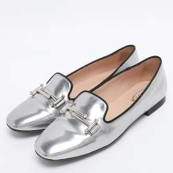 Pre Owned Tod's Silver Leather Double T-Smoking Slippers Size 35.5