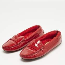 Pre Owned Tod's for Ferrari Red Patent and Shearing Bow Slip On Loafers Size 37