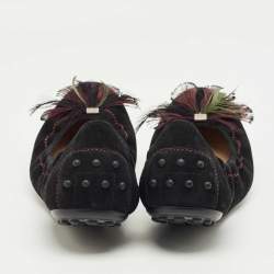 مملوكة مسبقًا Tod's Black Suede Scrunch Feather Embellish Ballet Flats Size 39