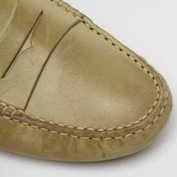 مملوكة مسبقًا Tod's Olive Green Leather Slip On Loafers Size 36