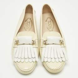 Pre Owned Tod's Blush Cream/White Patent and Leather Fringe Detail Loafers Size 39