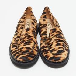 Pre Owned حذاء لوفرز تودز سليب أون جلد بني بمقاس 40