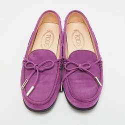 مملوكة مسبقًا Tod's Gommino Bow Purple Nubuck Leather Loafers Size 36.5