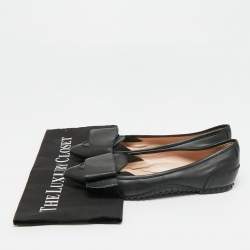 Pre Owned حذاء باليرينا فلات تودز جلد أسود مقدمة مدببة مقاس 35.5