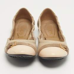 مملوكة مسبقًا حذاء باليرينا فلات تودز مقدمة مجعدة جلد براءات اختراع وشامواه بيج/أصفر مقاس 38.5