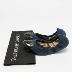 مملوكة مسبقًا Tod's Size 37.5 Two Tone Patent Leather and Suede Buckle Detail Scrunch Ballet Flats