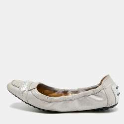 مملوكة مسبقًا Tod's Size 37 Silver Leather and Shimmer Suede Braided Scrunch Ballet Flats
