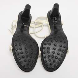 Pre Owned صندل تودز جلد لامع كريم بحزام حول الكاحل مقاس 37