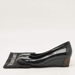 مملوكة مسبقًا حذاء كعب عالي تودز جلد لامع أزرق داكن مقاس 41