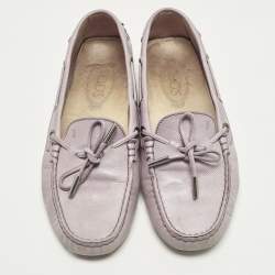 مملوكة مسبقًا Tod's Gommino Size 38.5 Purple Leather Bow Loafers