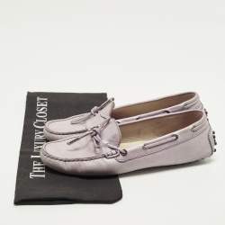 مملوكة مسبقًا Tod's Gommino Size 38.5 Purple Leather Bow Loafers