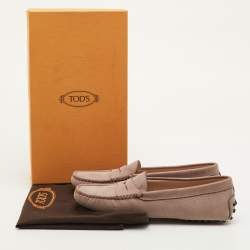 مملوكة مسبقًا Tod's Gommino Size 36.5 Taupe Brown Leather Slip On Loafers