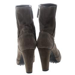 مملوكة مسبقًا بوت للكاحل تودز سويدي أخضر كاكي مقاس 39