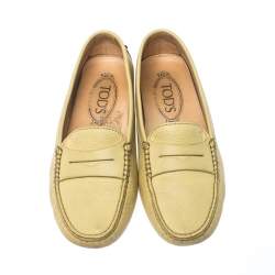Pre Owned Tod's Yellow Leather Gommino Loafers Size 36