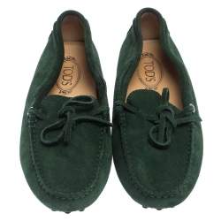 Tod's Green Suede Bow Driving Loafers Size 40