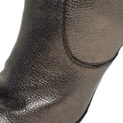 مملوكة مسبقًا Tod's Metallic Grey Leather Knee Length Boots Size 36.5