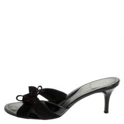 Pre Owned Tod's Black Suede and Patent Leather Slide Sandals Size 40