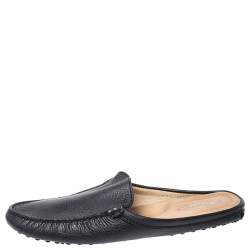 مملوكة مسبقًا Tod's Black Leather Pellame Flat Loafer Mules Size 37