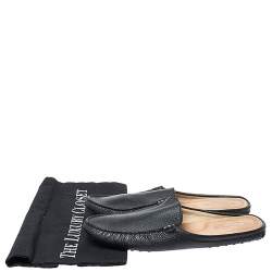 مملوكة مسبقًا Tod's Black Leather Pellame Flat Loafer Mules Size 37