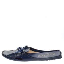 Pre Owned صندل لوفرز فلات تودز  فيونكة جلد أزرق لامع مقاس 37