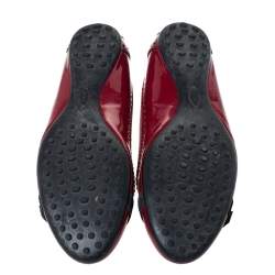 Pre Owned حذاء باليرينا فلات تودز جلد لامع بروغي أحمر داكن مقاس 38