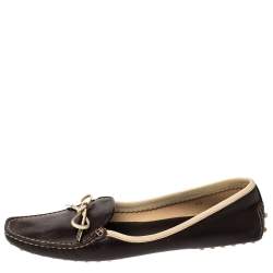 مملوكة مسبقًا حذاء لوفرز تودز بمقدمة مربعة و مزين بفيونكة جلد بني مقاس 40