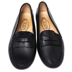 Pre Owned حذاء لوفرز تودز بيني جلد أسود مقاس 36