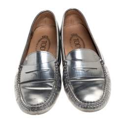 Pre Owned Tod's Metallic Silver Leather Penny Slip On Loafers Size 38
