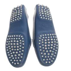 Pre Owned حذاء لوفرز تودز بطراز سليب أون مزين بشعار الماركة حرف تي مزدوج جلد أزرق مقاس 41.5