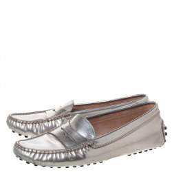 Pre Owned Tod's Metallic Silver Leather Penny Loafers Size 35.5
