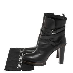 مملوكة مسبقًا Tod's Black Leather Ankle Boots Size 38.5 