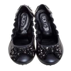 Pre Owned Tod's Black Leather Crystal Embellished Bow Scrunch Ballet Flats Size 38