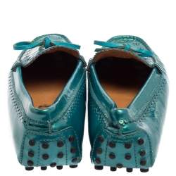 مملوكة مسبقًا Tod's Blue Patent Leather Gommino Bow Loafers Size 37
