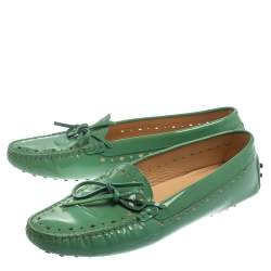 Pre Owned Tod's Green Patent Leather Bow Slip On Loafers Size 40