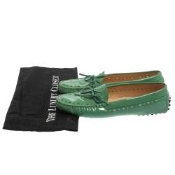 Pre Owned Tod's Green Patent Leather Bow Slip On Loafers Size 40