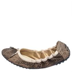 مملوكة مسبقًا Tod's Two Tone Lace Bow Scrunch Ballet Flats Size 41