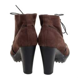 مملوكة مسبقًا حذاء بوت تودز سويدي بني / أسود بكعب مربع سميك مقاس 38.5