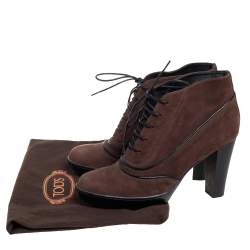 مملوكة مسبقًا حذاء بوت تودز سويدي بني / أسود بكعب مر بع سميك مقاس 38.5