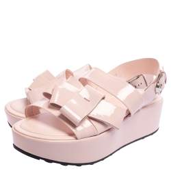 مملوكة مسبقًا Tod's Beige Patent Leather Bow Wedge Platform Slingback Sandals Size 40