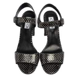 Pre Owned صندل تودز جلد نقشة الثعبان أبيض/أسود سير كاحل مقاس 40