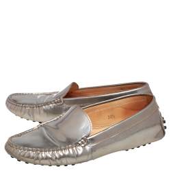 Pre Owned Tod's Silver Patent Leather Slip On Loafers Size 36.5