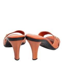Pre Owned Tod's Orange Leather Slide Sandals Size 37.5