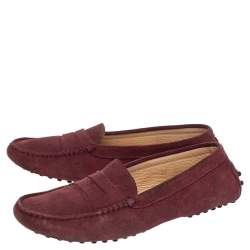 Pre Owned Tod's Burgundy Suede Gommino Slip On Loafers Size 37