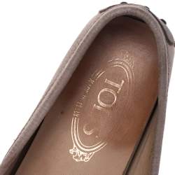 Pre Owned Tod's Beige Leather Buckle Slip On Loafers Size 38.5
