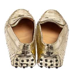 مملوكة مسبقًا حذاء لوفرز تودز سليب أون بيني جلد ثعبان ذهبي مقاس 39 