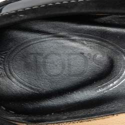 مملوكة مسبقًا Tod's Black Patent And Suede Gommino Driving Loafers Size 38.5