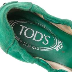 Pre Owned حذاء باليرينا فلات تودز سكرانش سويدي أخضر مقاس 38.5