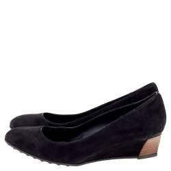 Pre Owned Tod's Black Suede Wedge Pumps Size 36
