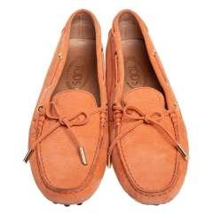 Pre Owned حذاء لوفرز تودز غوميني درايفر جلد وردي محمر مقاس 41