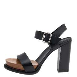 مملوكة مسبقًا صندل تودز جلد أسود سير كاحل  مقاس 37.5